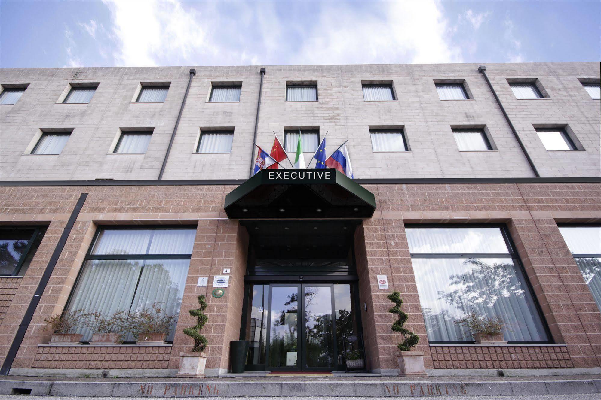 Hotel Executive Meeting & Events Udine Exterior foto