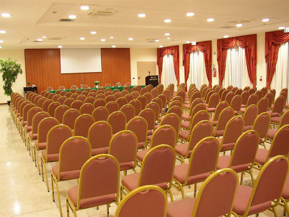 Hotel Executive Meeting & Events Udine Exterior foto